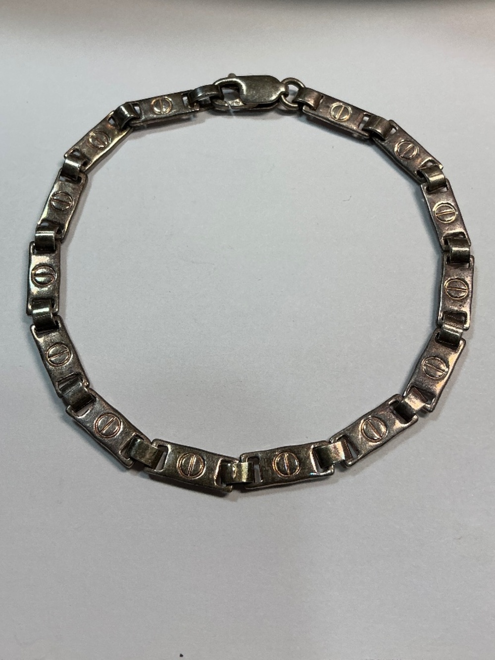 Vintage Sterling Silver Screw Design Links 🔗 Bracelet. 8.25 inches long